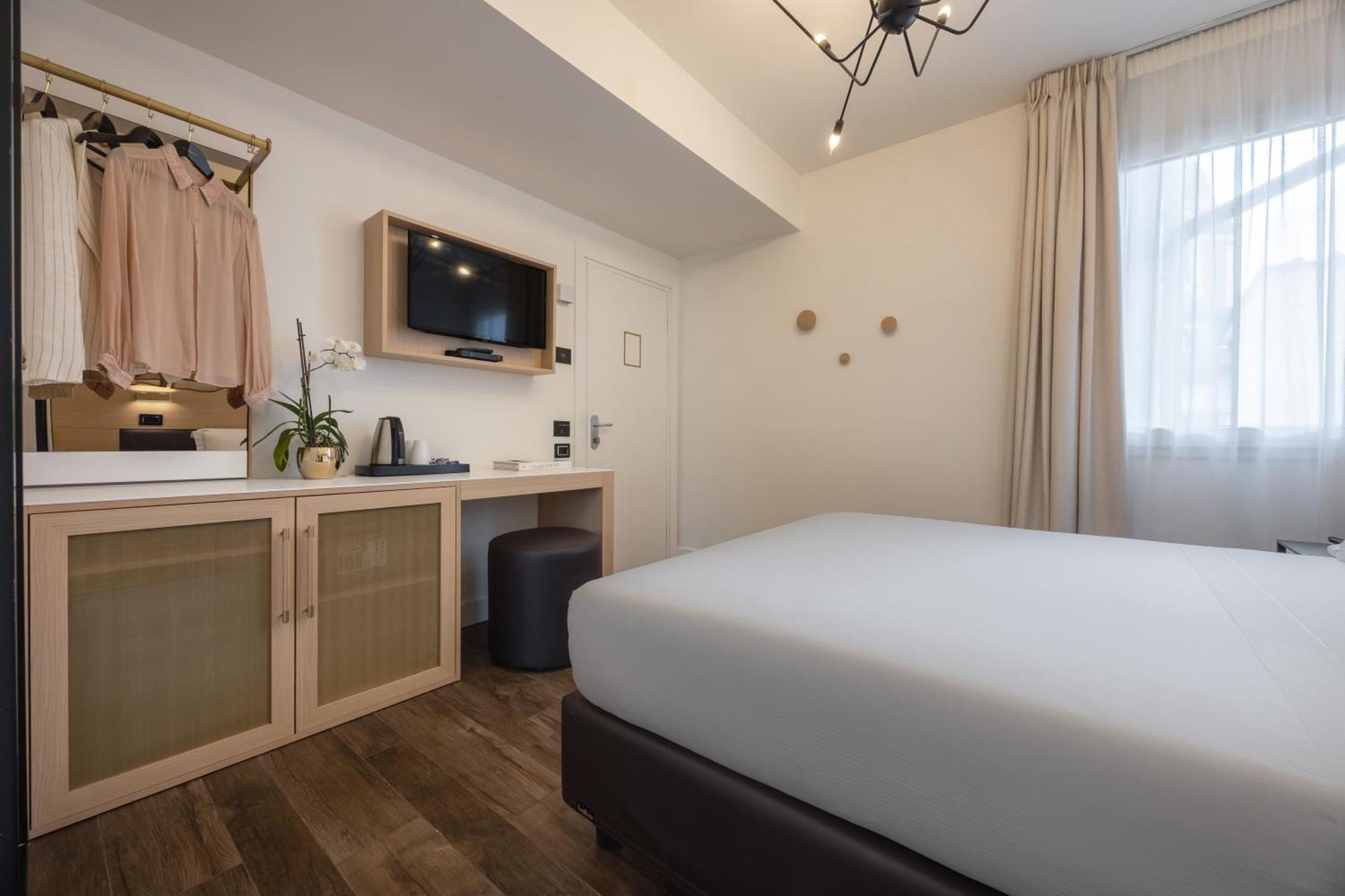 Globus Urban Hotel Florencia Exterior foto
